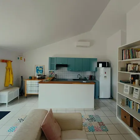 Daire Charmante Petite Maison Entre Et Campagne Avec Piscine Figeac