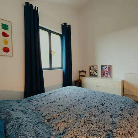 Апартаменты Charmante Petite Maison Entre Et Campagne Avec Piscine