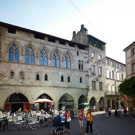 Charmante Petite Maison Entre Et Campagne Avec Piscine * Фижак