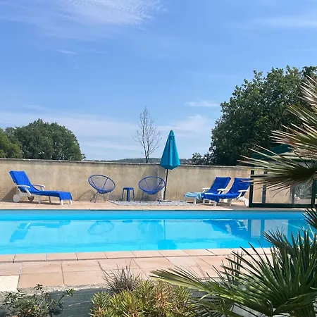شقة Charmante Petite Maison Entre Et Campagne Avec Piscine فيجيا