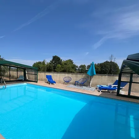 Charmante Petite Maison Entre Et Campagne Avec Piscine *
