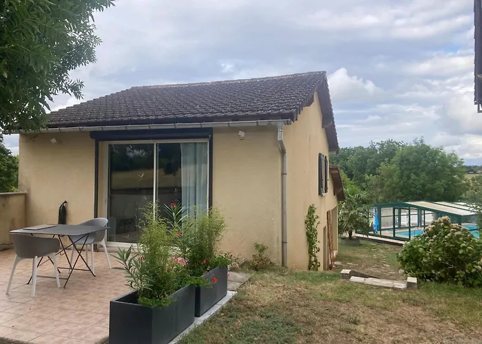 Charmante Petite Maison Entre Et Campagne Avec Piscine